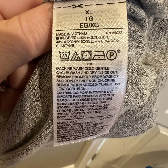 Gap Short Sleeve Top, Size XL - Picture 4 of 5